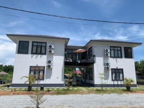 Homestay White Tokma Pantai Puteri